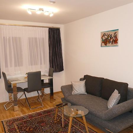 Chads City Apartment Mit Tiefgarage Free Parking Graz Kültér fotó