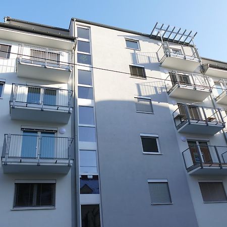 Chads City Apartment Mit Tiefgarage Free Parking Graz Kültér fotó