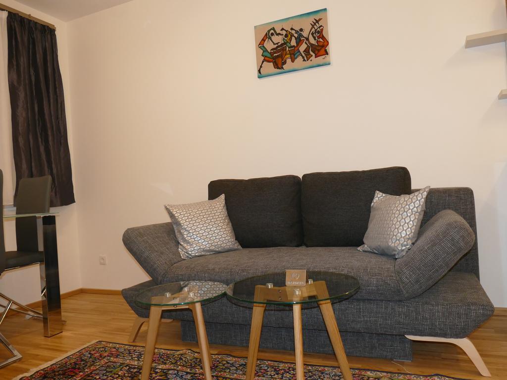 Chads City Apartment Mit Tiefgarage Free Parking Graz Kültér fotó